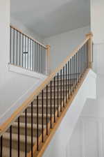 Stairs with a decorative wall