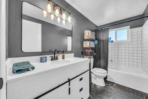 Photo 12 of 926  HARROP ST