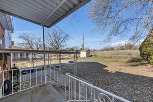 Photo 17 of 926  HARROP ST