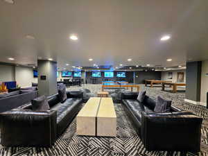 Building lobby featuring recessed lighting