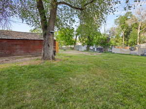 Photo 28 of 551 E 27TH ST
