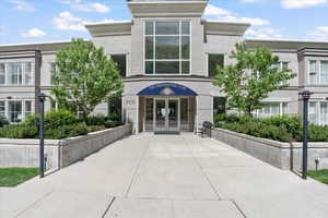 Photo 1 of 3075 E KENNEDY DR #504