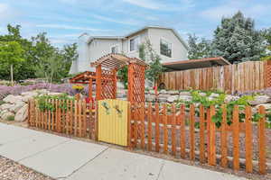Photo 7 of 7414 S PARKCREST CT