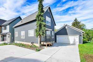 Photo 2 of 3553 N WILLOW CREEK LN