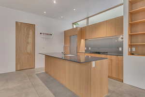 Open kitchen great for entertaining.