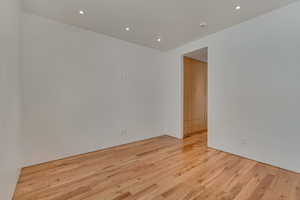 Large guest  bedroom.