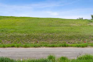 Scenic 1.11-Acre Lot in Huntsville’s Trappers Crossing | Buildable Land Near Pineview Reservoir & Ski Resorts