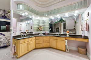 Ensuite bathroom with double vanity