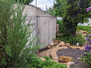 Root Cellar exterior