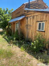 View of home's exterior