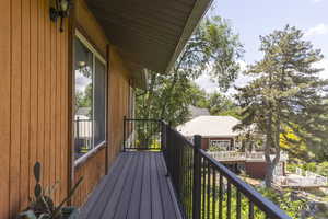 Photo 10 of 447 N WALL ST