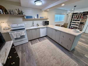 Photo 31 of 1367 N BROOKHURST CIR