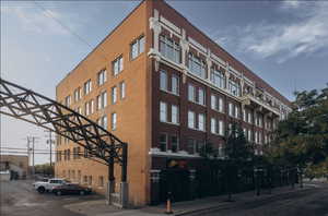 View of apartment building / complex