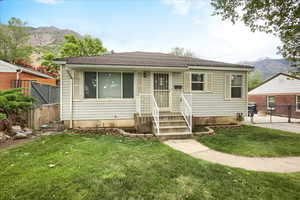 Photo 1 of 708  ROBINS AVE