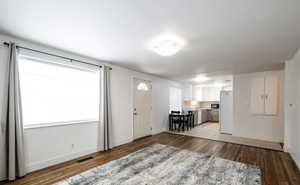 Photo 4 of 463  VINE ST
