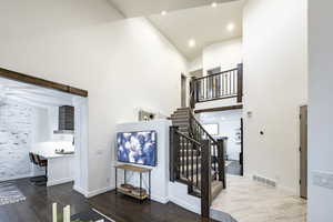 Photo 12 of 4042  HILLTOP CT