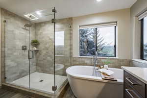 Photo 30 of 4042  HILLTOP CT