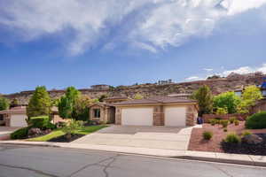 Photo 36 of 8 S ARROYO DR