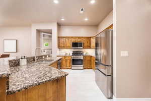 Photo 10 of 8 S ARROYO DR