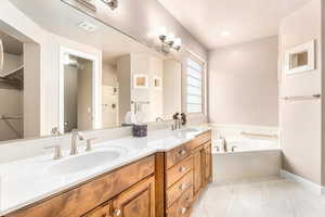 Photo 20 of 8 S ARROYO DR