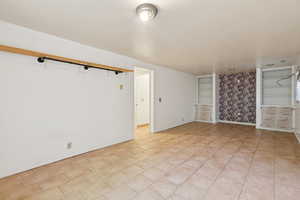 Photo 22 of 678 E 1475 S