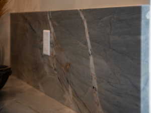 Detailed counter view
