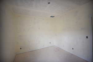 Photo 27 of 76 W 200 S