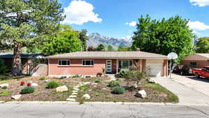 Photo 1 of 1818 E MEADOW DR