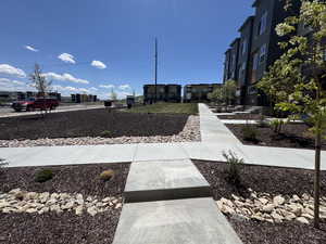 View of home's community