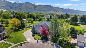 View from above of property featuring mountains