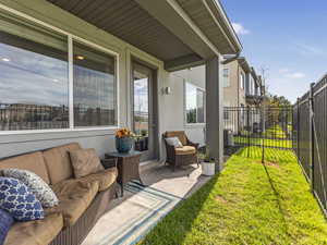 View of patio / terrace and outdoor lounge area