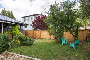 Photo 11 of 1190 E SHERMAN AVE