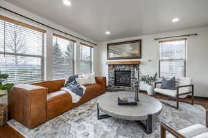 Photo 3 of 1189 E FOXCREST DR