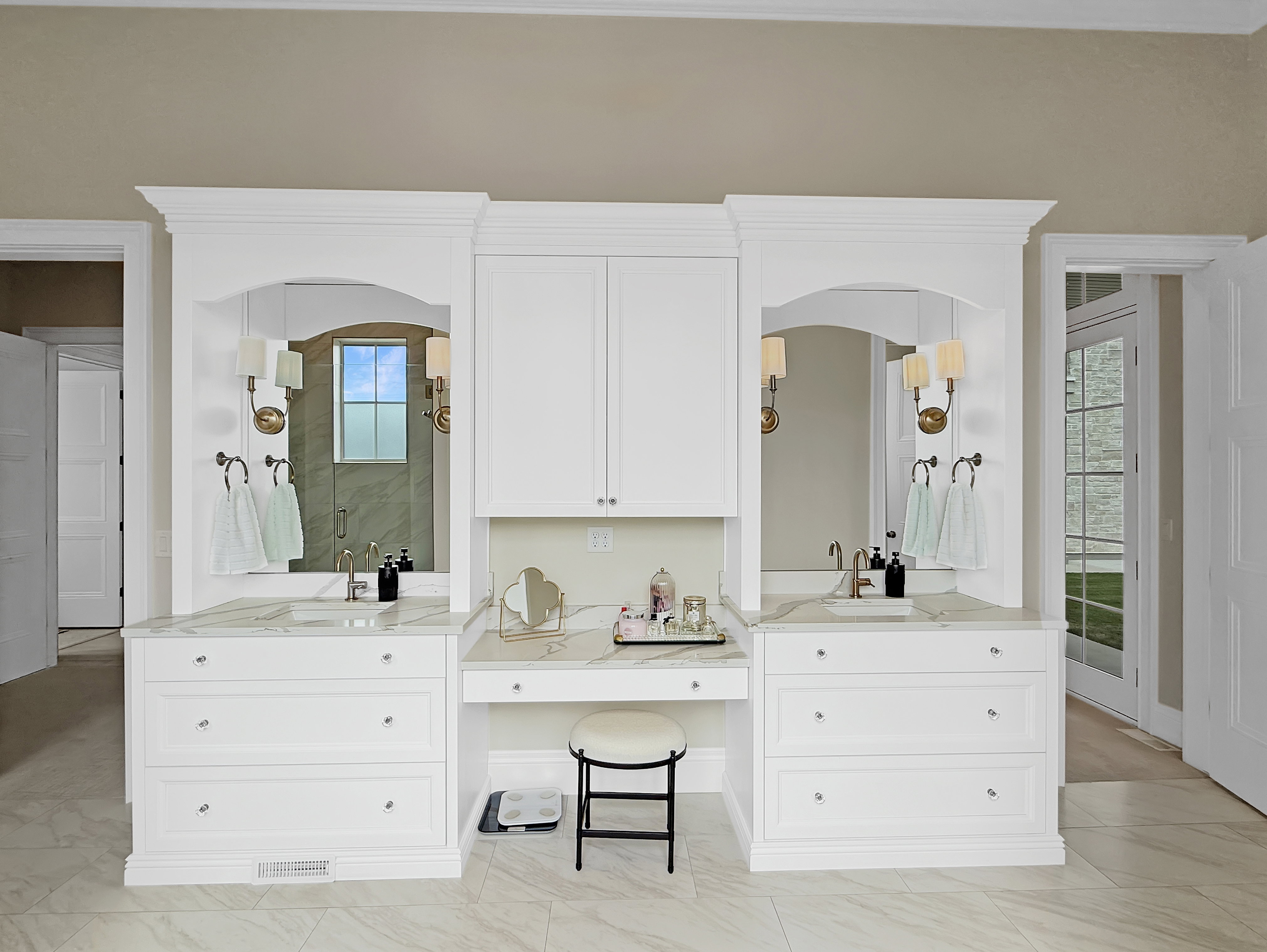 Full bath with vanity
