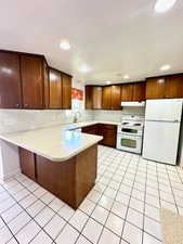 Photo 13 of 558 E CENTER ST