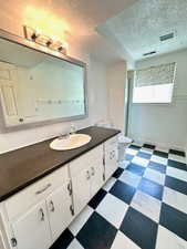 Photo 14 of 558 E CENTER ST