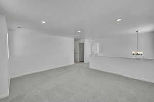 Picture of Model Hemingway. Not of current listing.