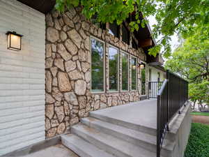 Photo 5 of 4253 S SPRING RD