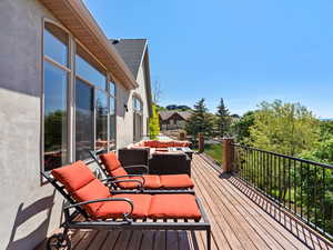 Open deck off the primary bedroom