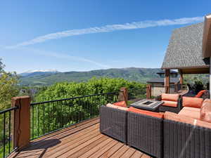 Open deck off the primary bedroom