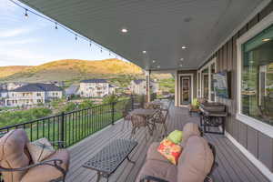 Deck. Views Views Views