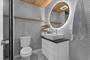 Freshly remodeled 2nd floor hallway bathroom