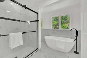 Stand alone tube and large shower