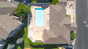 Aerial view of property and surrounding area