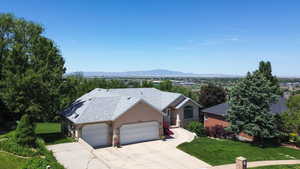 Photo 44 of 864  MOUNTAIN SIDE DR