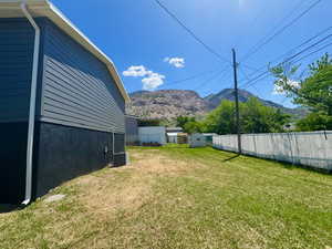 View of yard featuring a mountain view