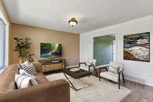 Updated Rambler with a Mother-in-Law Apartment and NO HOA!