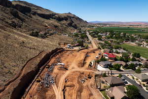 View of property location featuring mountains