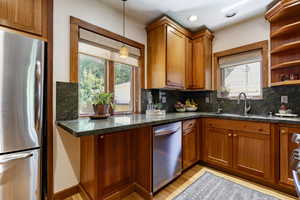 Photo 14 of 1376 E PERRY AVE