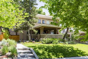 Photo 1 of 1376 E PERRY AVE